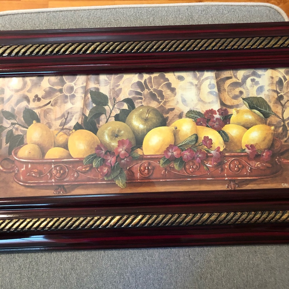 Kitchen wall decor